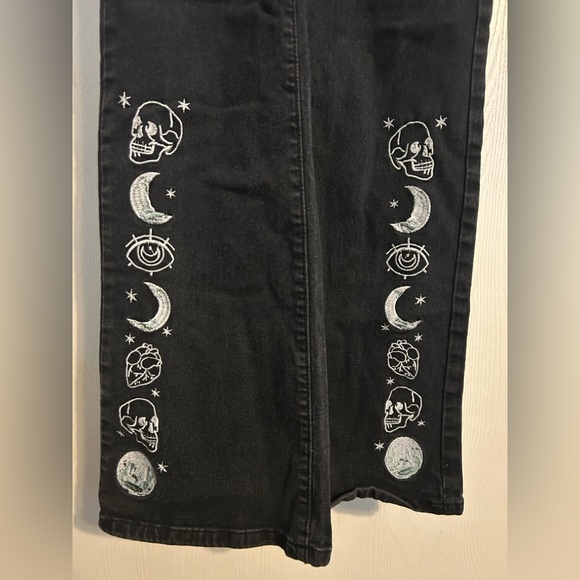 ROMWE Black Gothic Moon Embroidered Denim Overalls - Picture 5 of 11